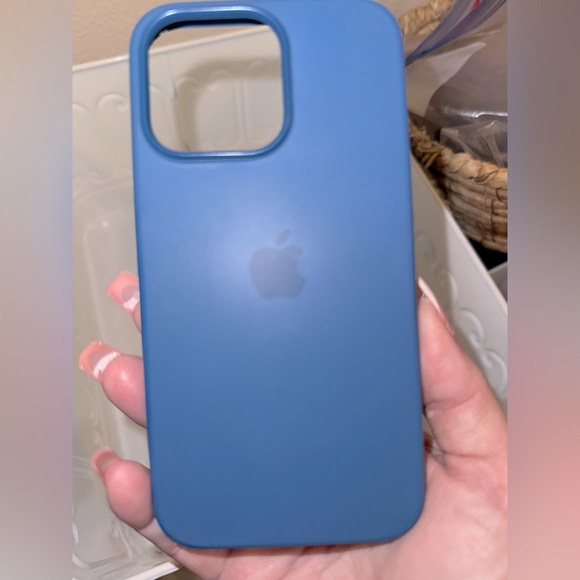 Apple Silicone Case with MagSafe for iPhone 12 Pro Capri Blue - Picture 1 of 10